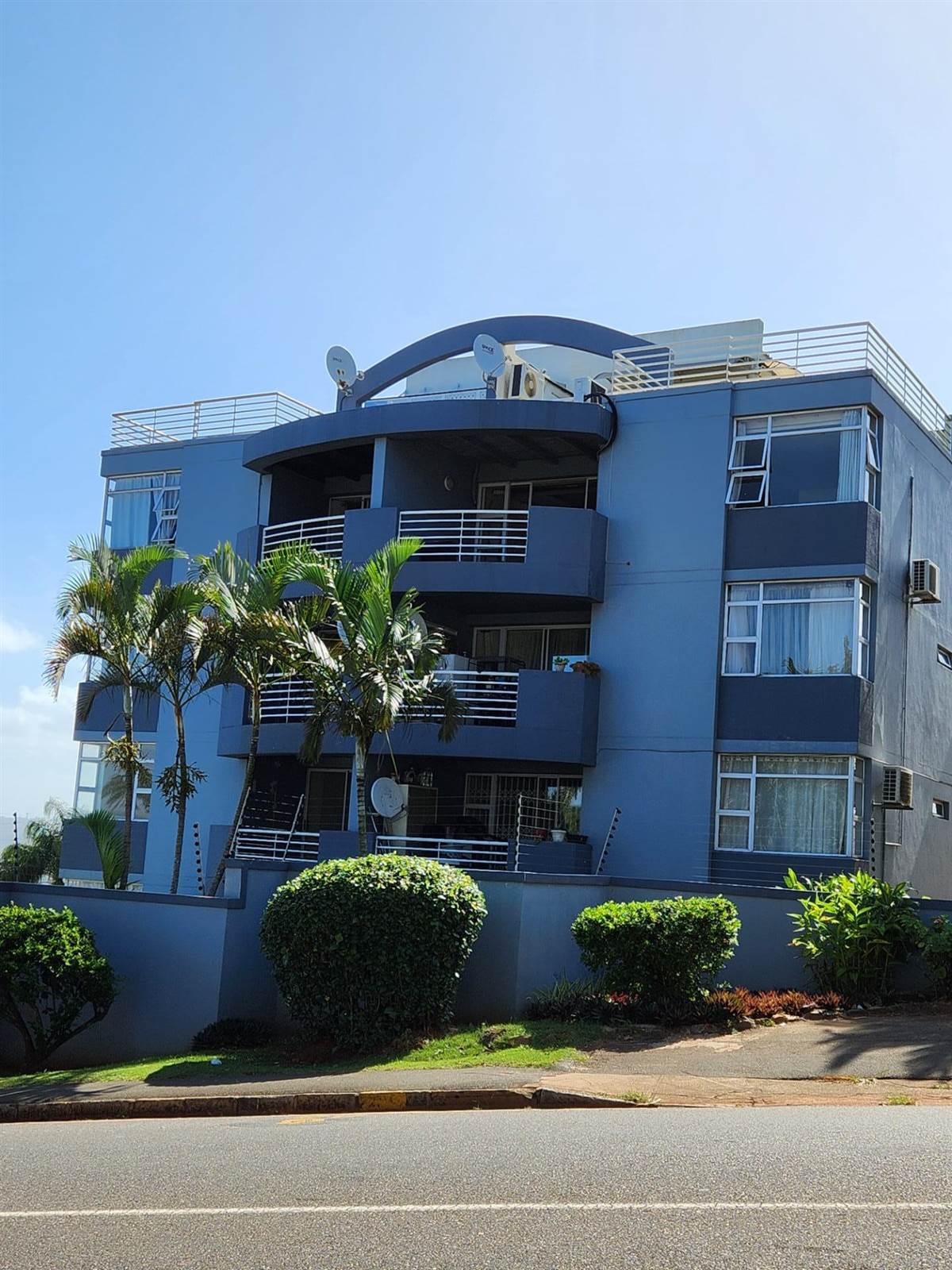 3 Bed Apartment in Musgrave photo number 1