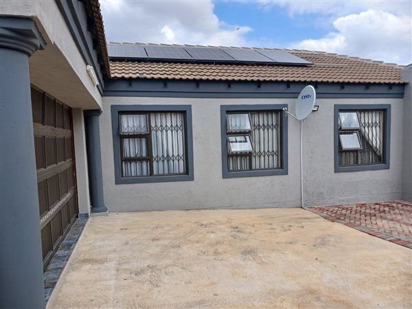 4 Bed House in Pretoria Central