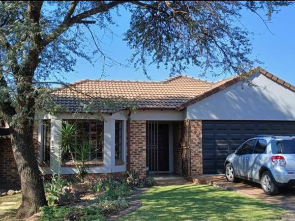 3 Bedroom House 3 Bedroom House