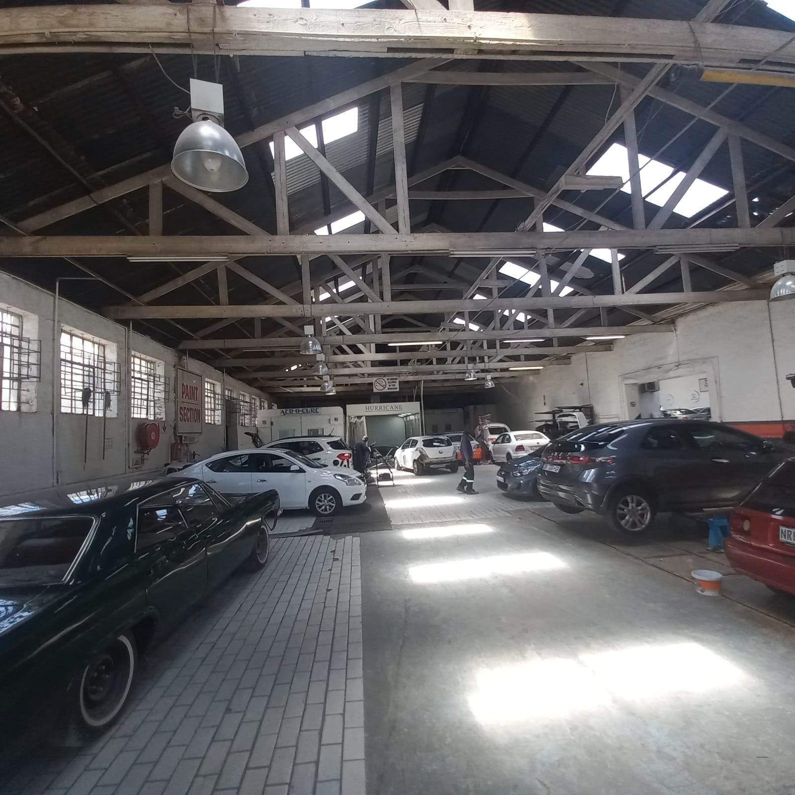 1200  m² Industrial space in City West photo number 14