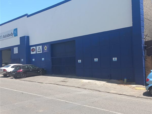 1200  m² Industrial space in City West