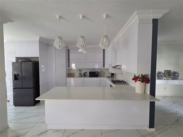 3 Bedroom House 3 Bedroom House