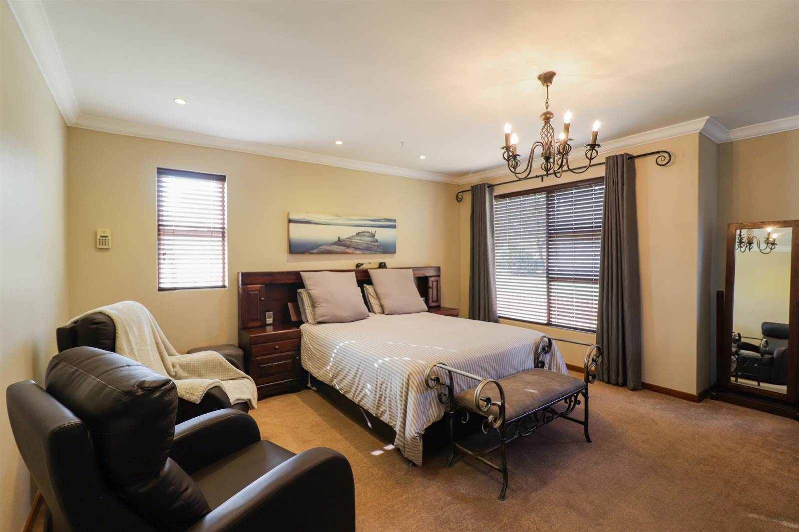 4 Bed House in Mooikloof Equestrian Estate photo number 18