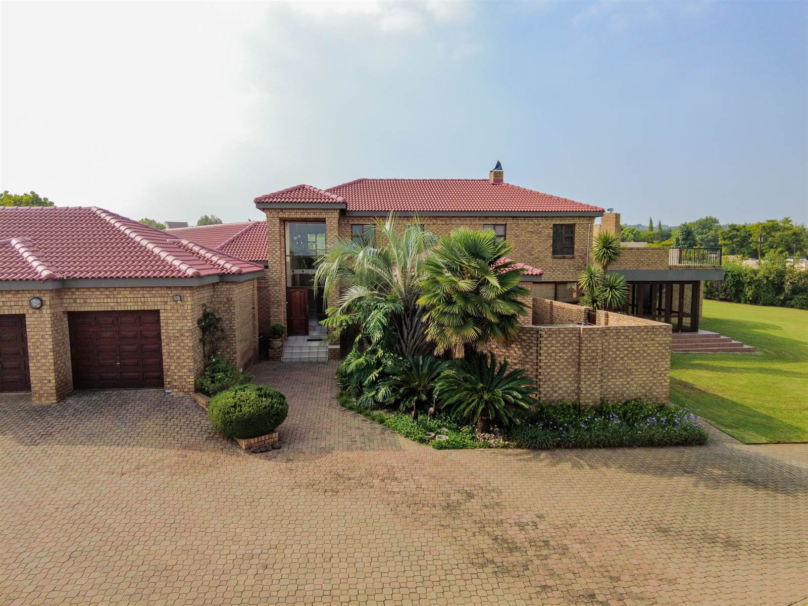 4 Bed House in Mooikloof Equestrian Estate photo number 28