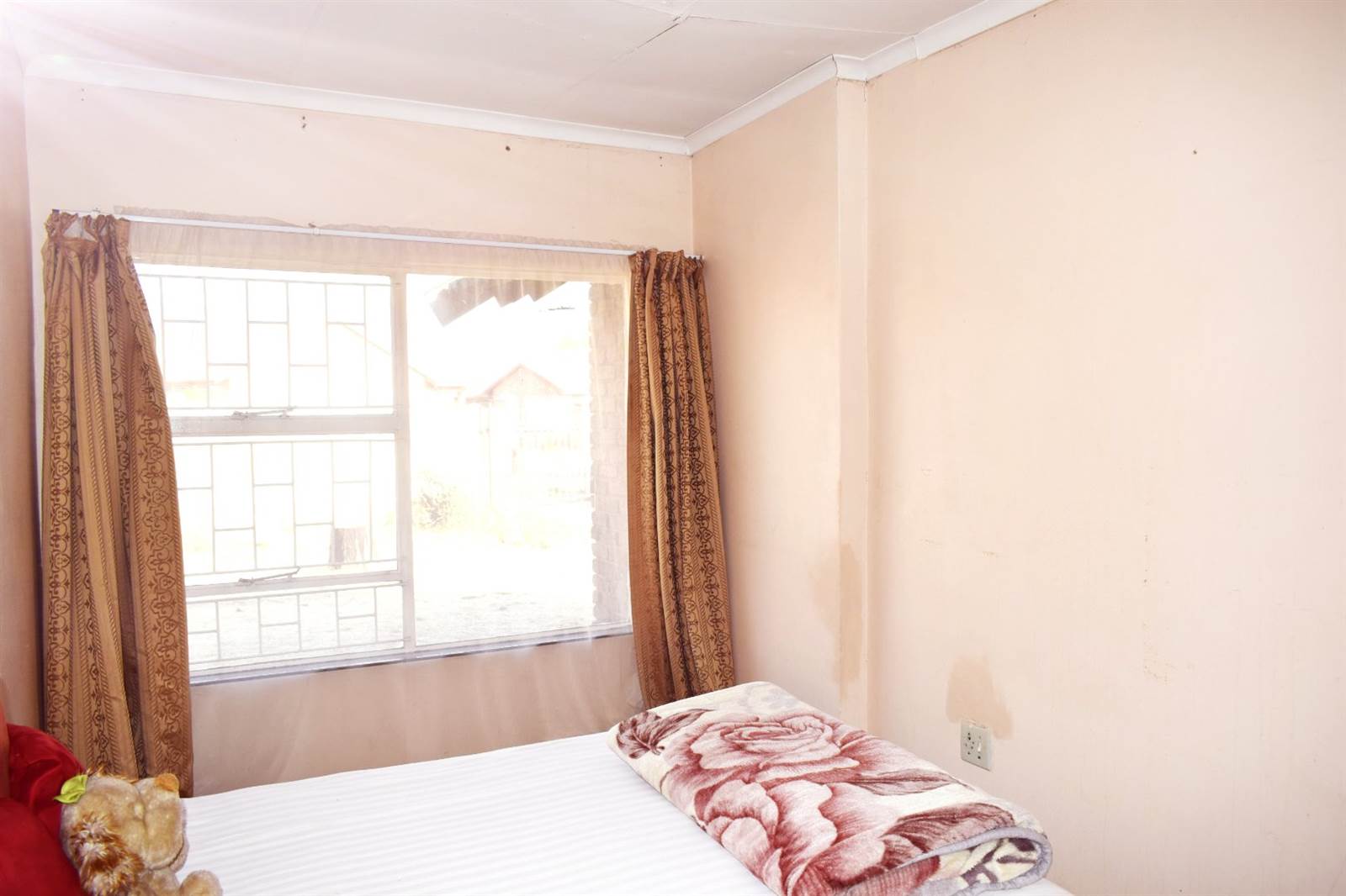 3 Bed House in Rensburg photo number 14