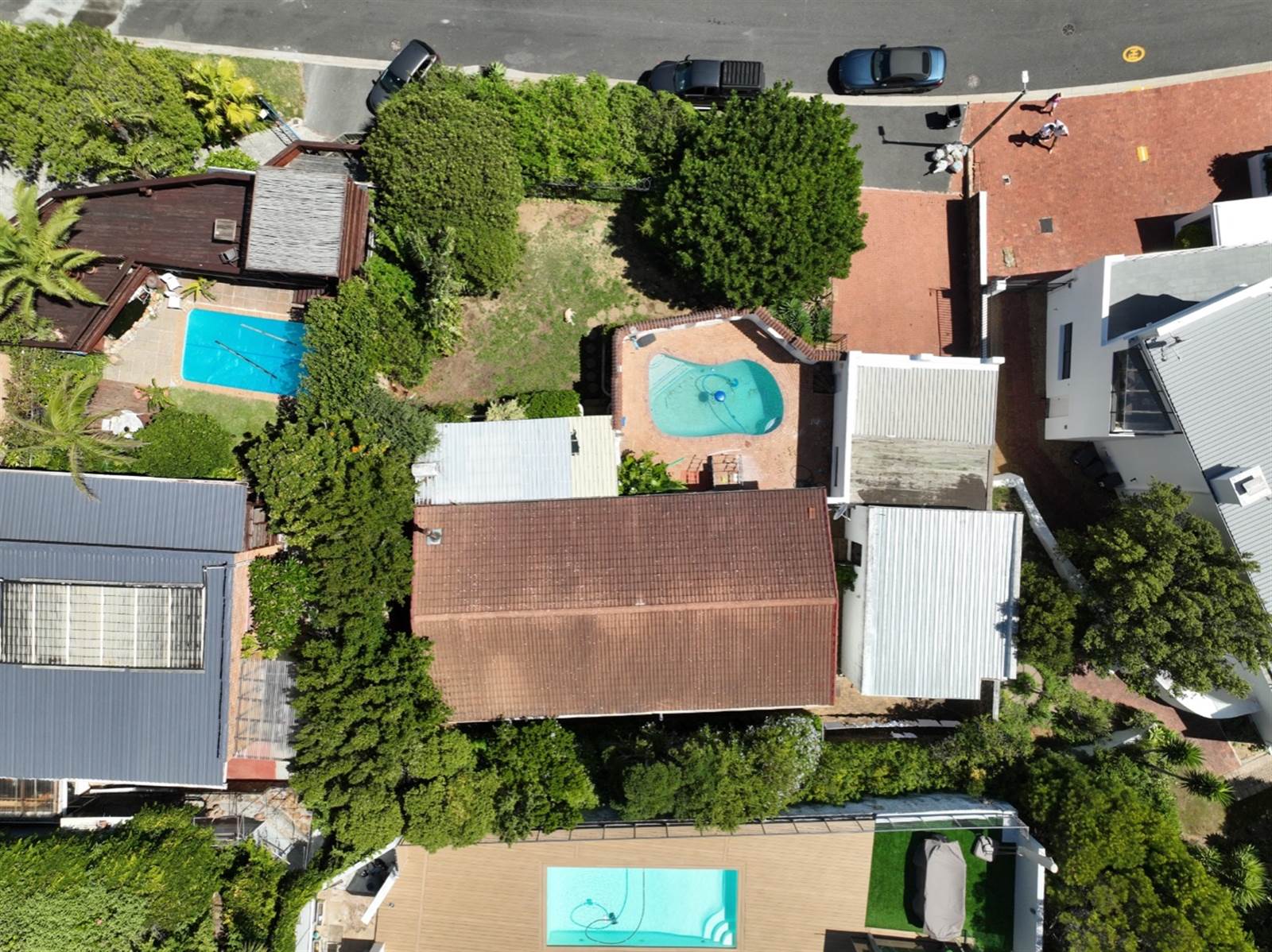 703 m² Land available in Camps Bay photo number 2