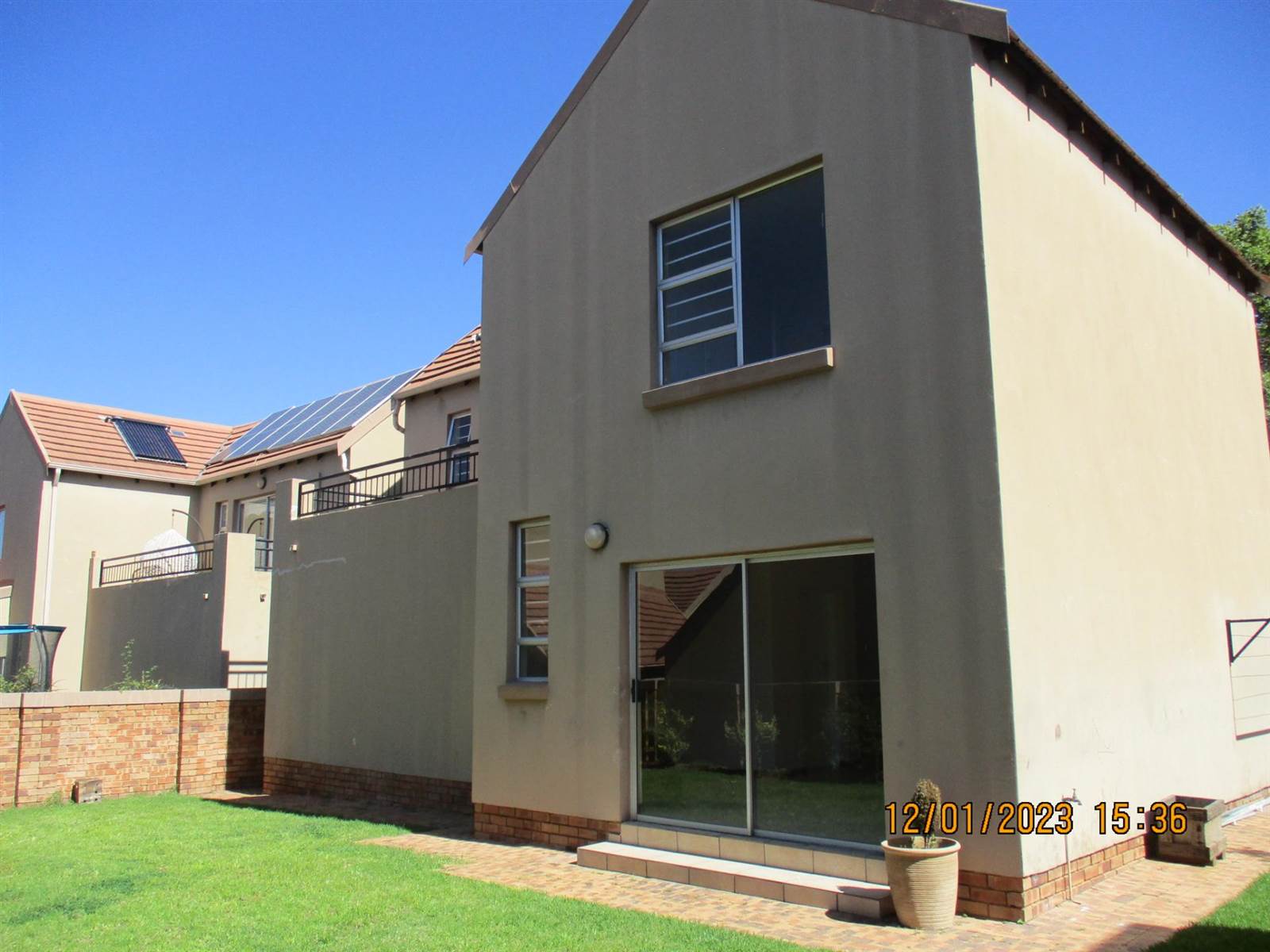 3 Bed Townhouse in Sundowner photo number 5