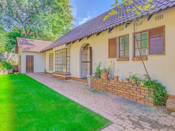 3 Bedroom House 3 Bedroom House