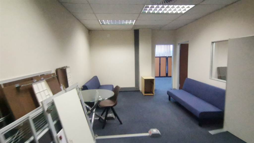 130  m² Commercial space in Bedfordview photo number 5