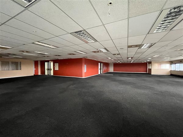 681  m² Office Space