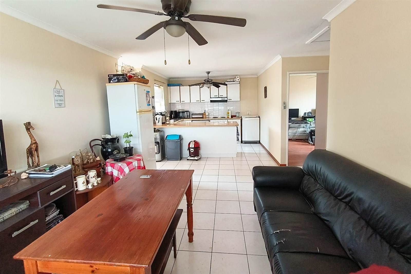 2 Bed Apartment in Durbanville Central photo number 15