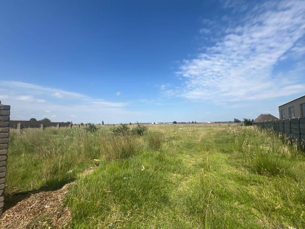2731 m² Land available in Aureus photo number 2