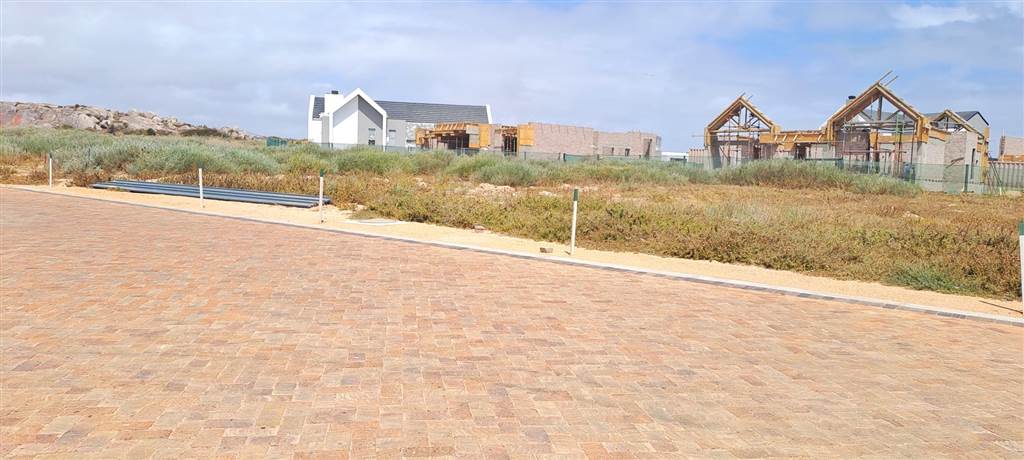 693 m² Land available in Langebaan Country Estate photo number 2