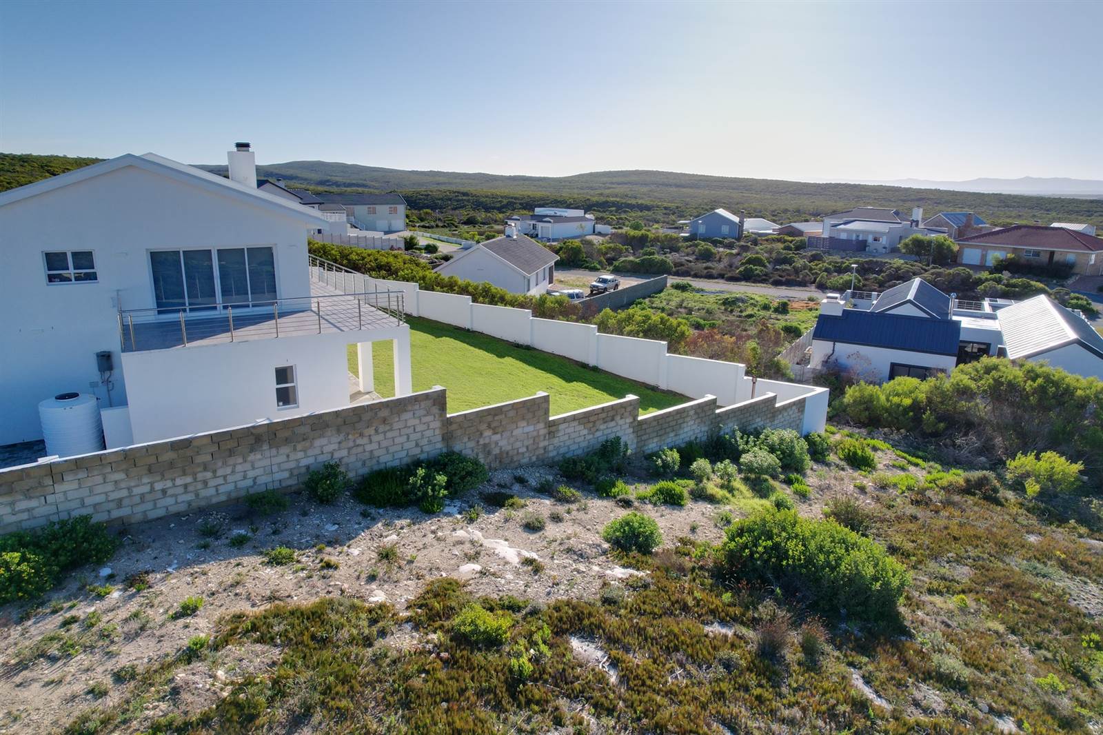 1038 m² Land available in Struisbaai photo number 9