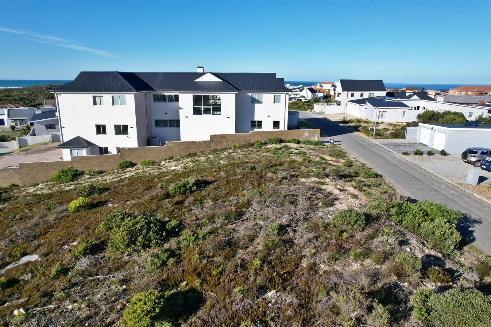 1038 m² Land available in Struisbaai photo number 11