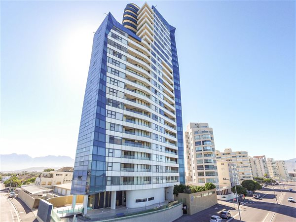 4 Bed Apartment in Strand North