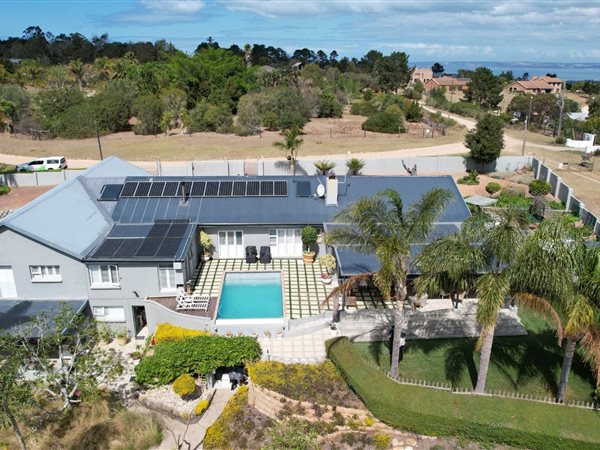 6 Bedroom House 6 Bedroom House
