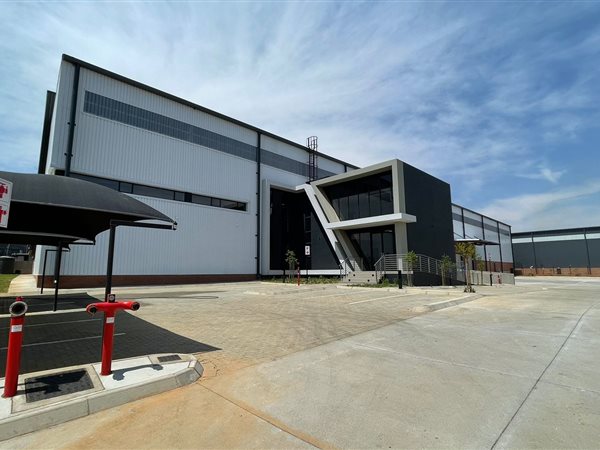 5700  m² Industrial space in Louwlardia