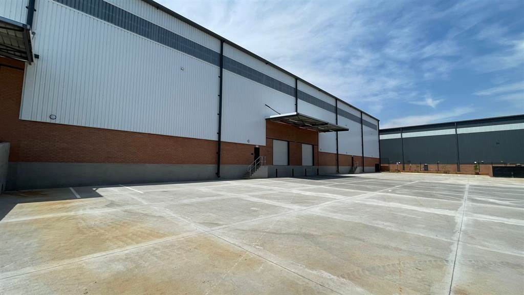 5700  m² Industrial space in Louwlardia photo number 7