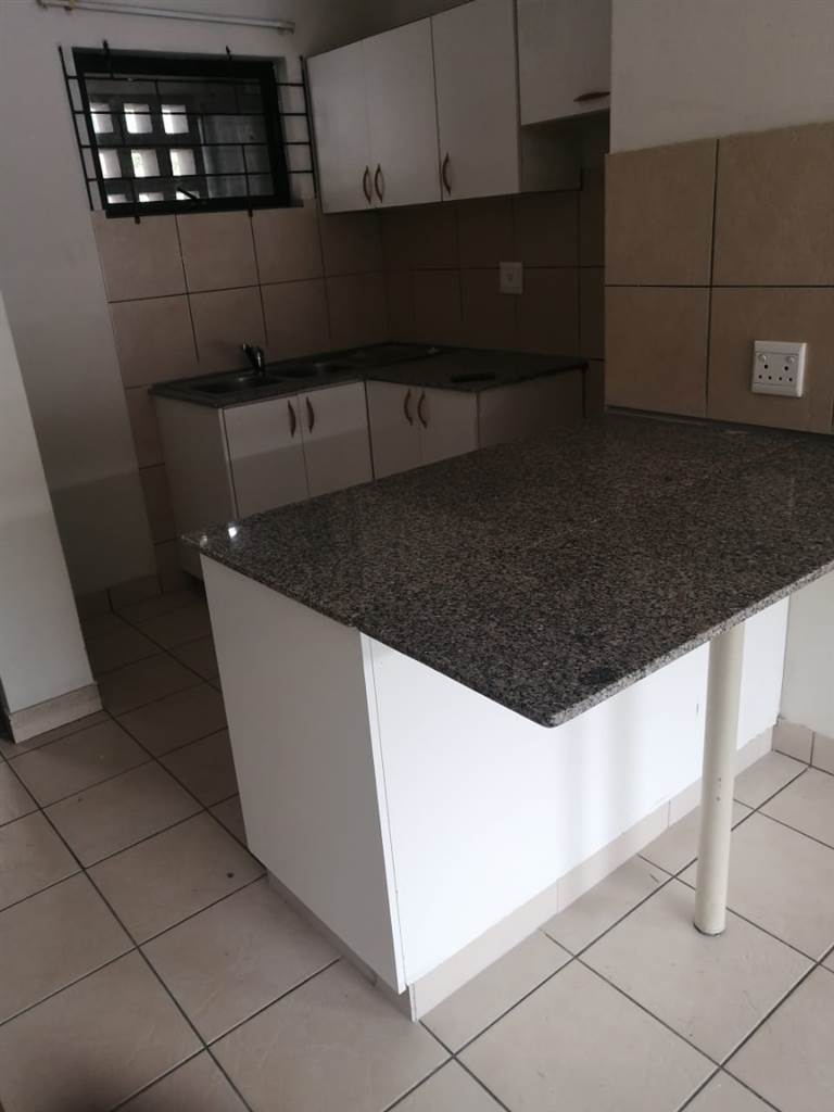3 Bed Apartment in Westville photo number 26