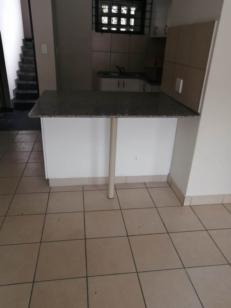 3 Bed Apartment in Westville photo number 20