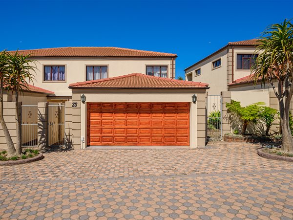 4 Bedroom Townhouse 4 Bedroom Townhouse