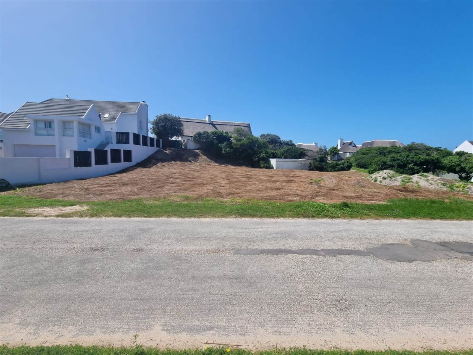 1015 m² Land available in St Francis Bay photo number 1