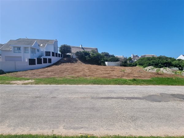 1015 m² Land available in St Francis Bay