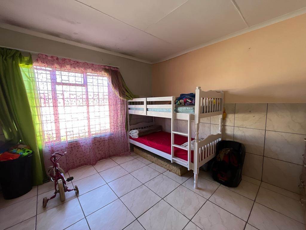 4 Bed House in Mossel Bay Central photo number 21