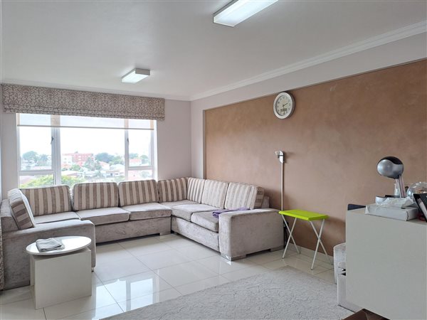 3 Bed Apartment in Overport