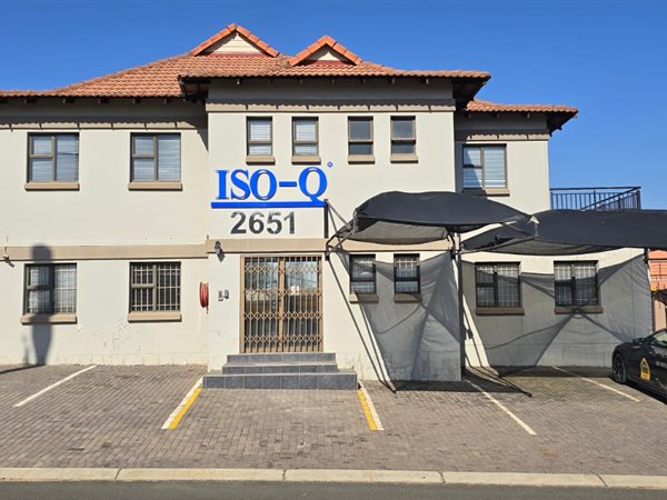 300 m² Office Space 300 m² Office Space