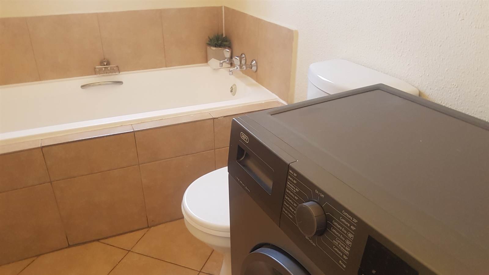 2 Bed Apartment in Olievenhoutbosch photo number 23
