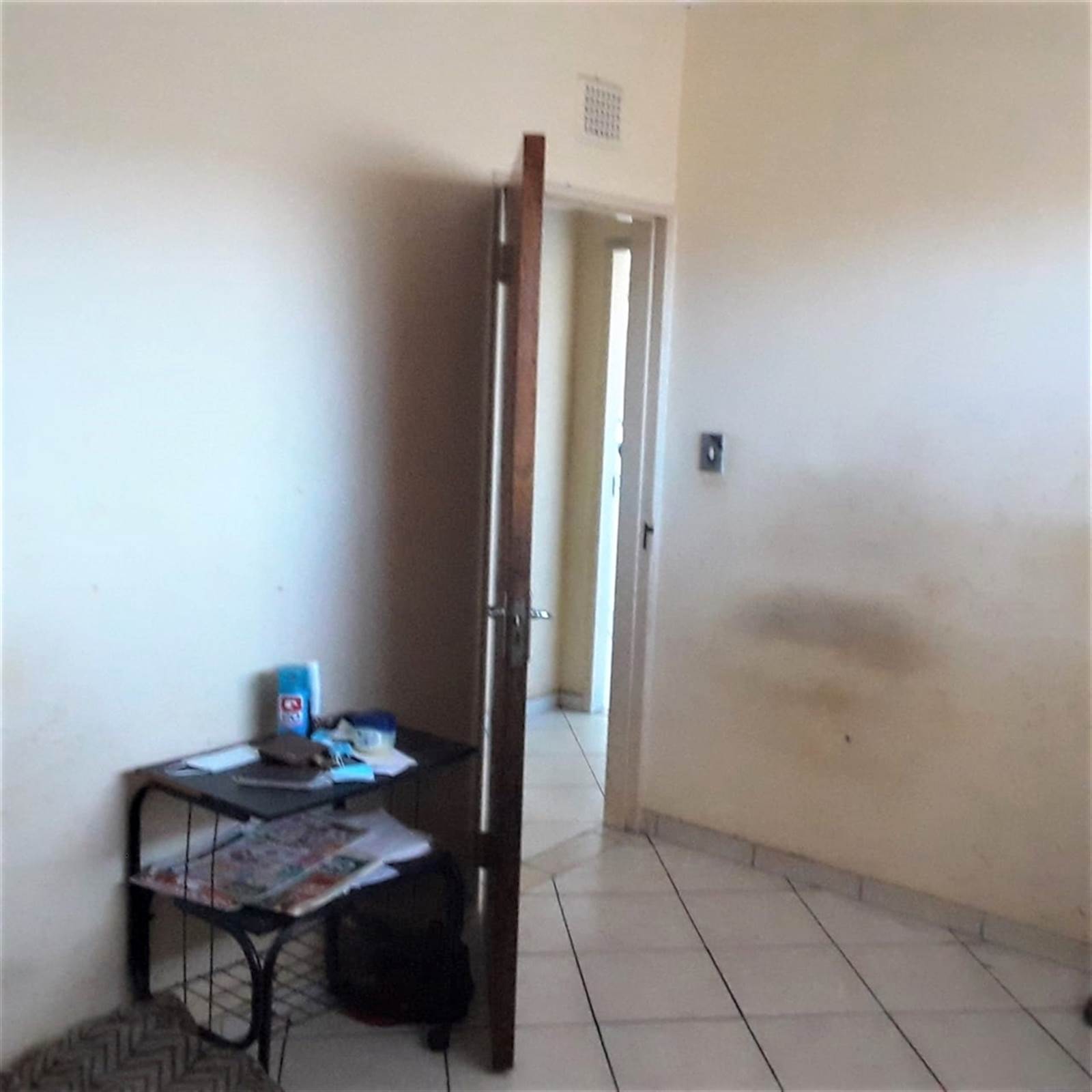3 Bed Flat in Rustenburg Central photo number 8