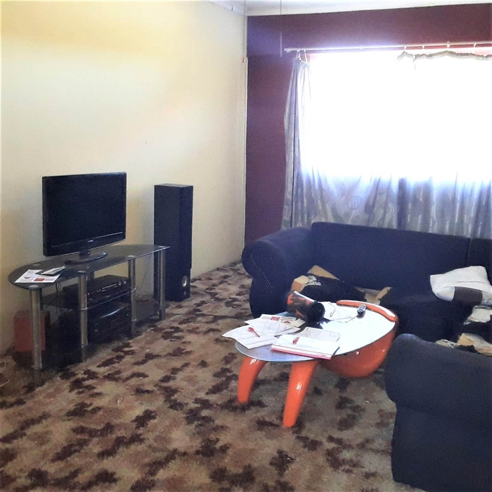 3 Bed Flat in Rustenburg Central photo number 3