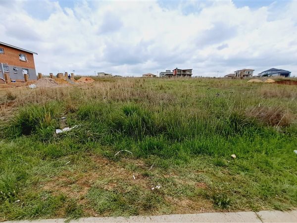 873 m² Land available in Bronkhorstbaai