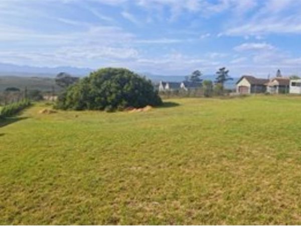 803 m² Land available in The Hill Estate