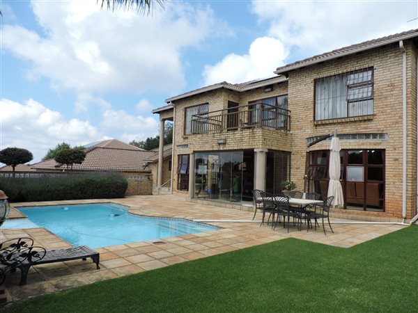 5 Bedroom House
