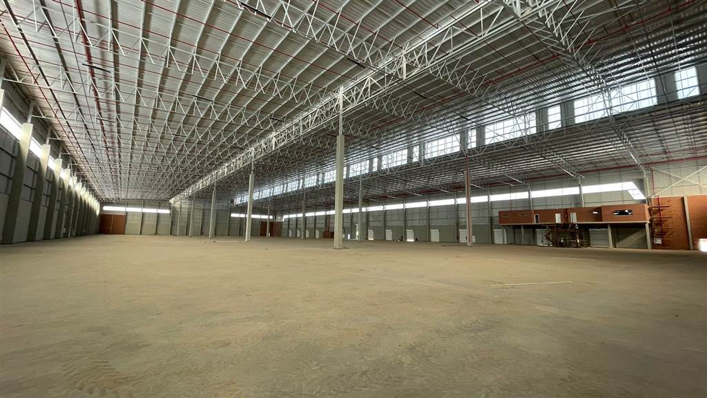 5744  m² Industrial space in Louwlardia photo number 2