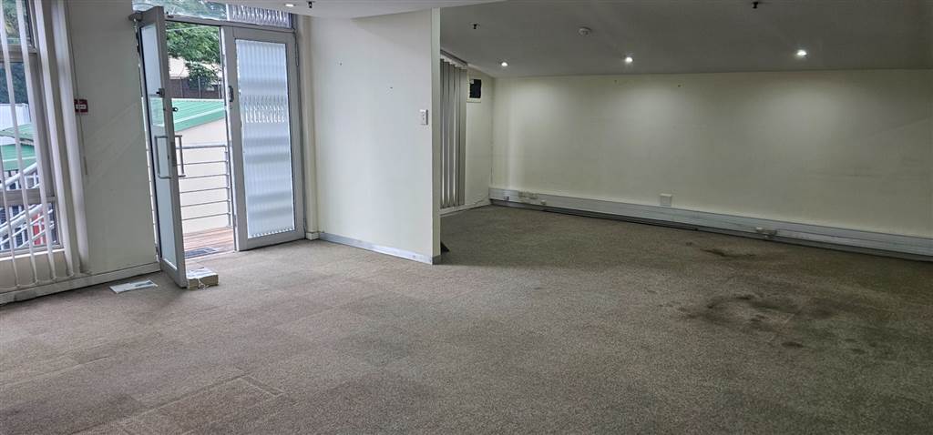 103  m² Office Space in Pinetown Central photo number 9