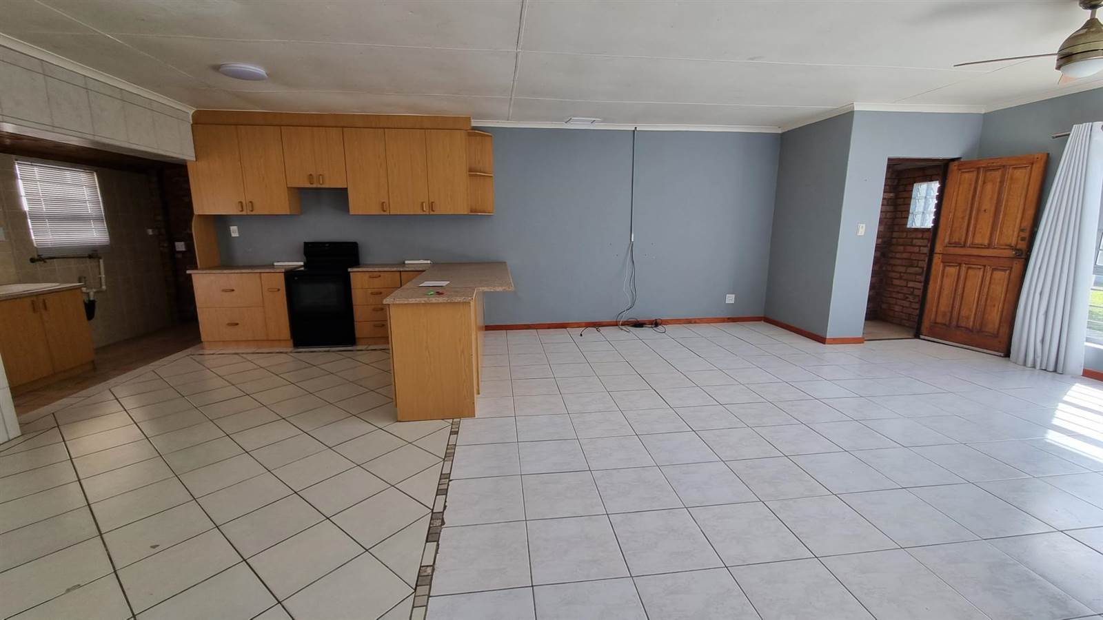 5 Bed House in Struisbaai photo number 6