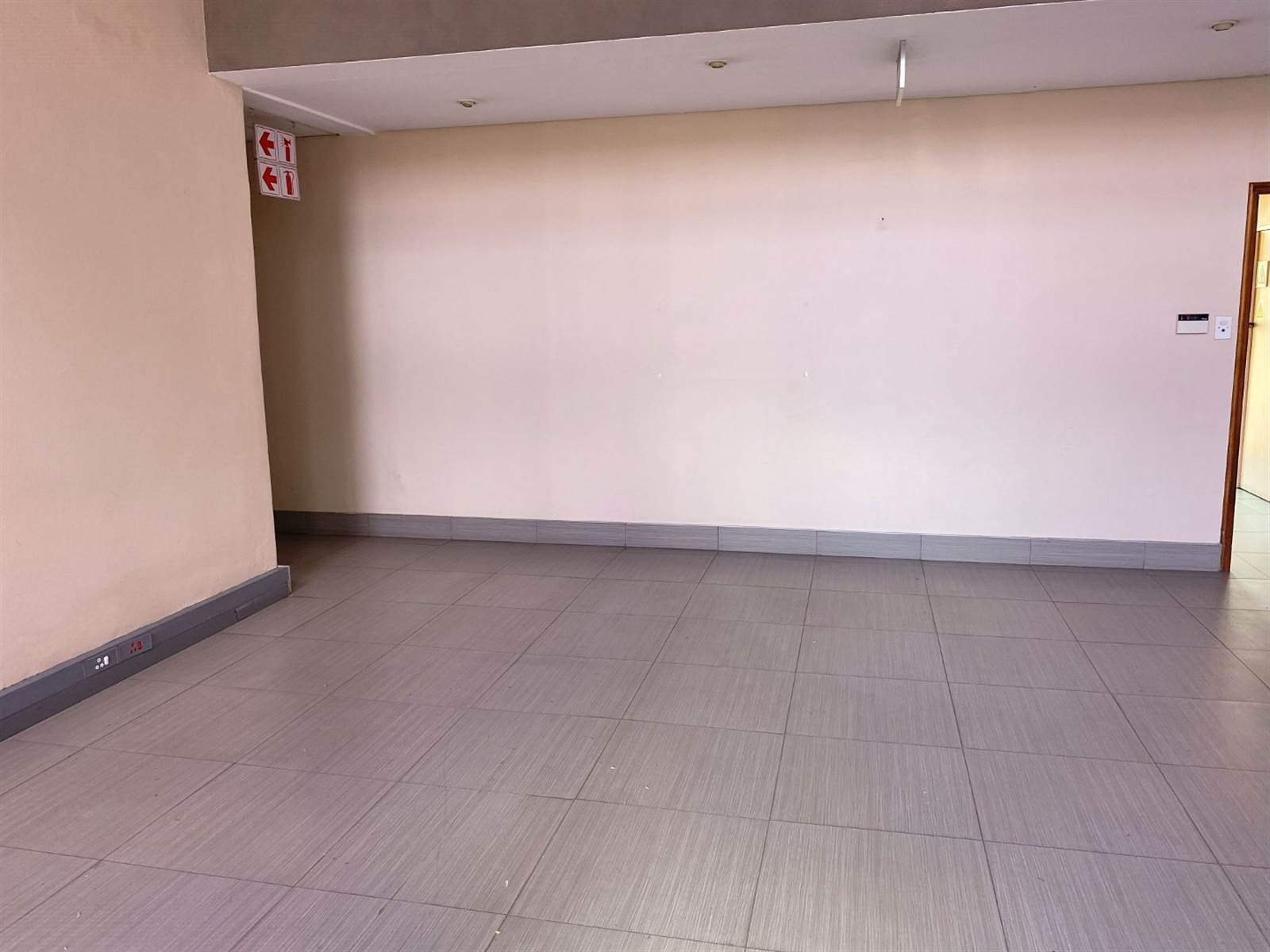 2222  m² Commercial space in Rivonia photo number 6