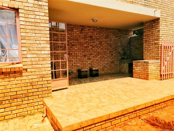 3 Bedroom House 3 Bedroom House