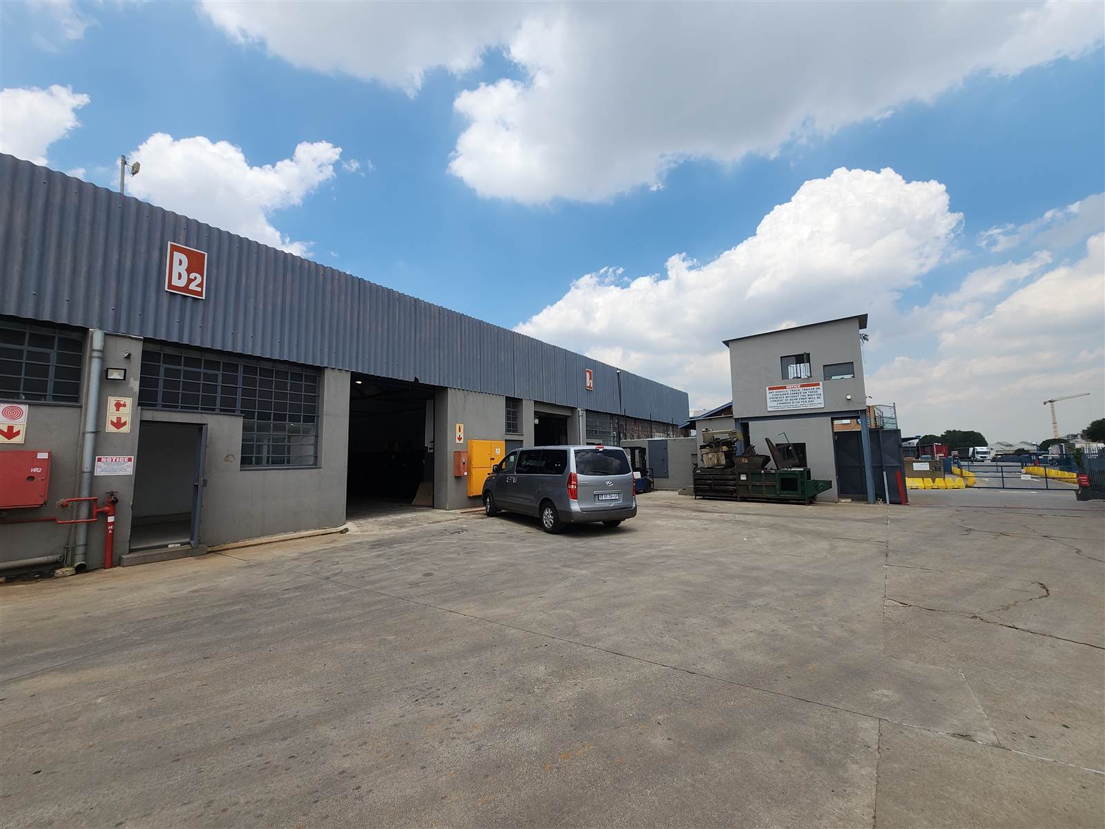 320  m² Industrial space in Isando photo number 11