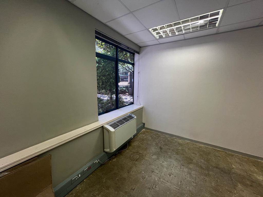 209.64  m² Commercial space in Rosebank photo number 4