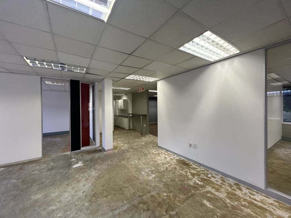209.64  m² Commercial space in Rosebank photo number 17