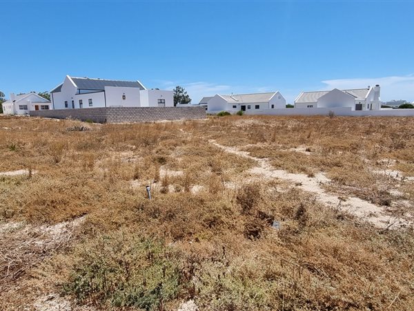 476 m² Land