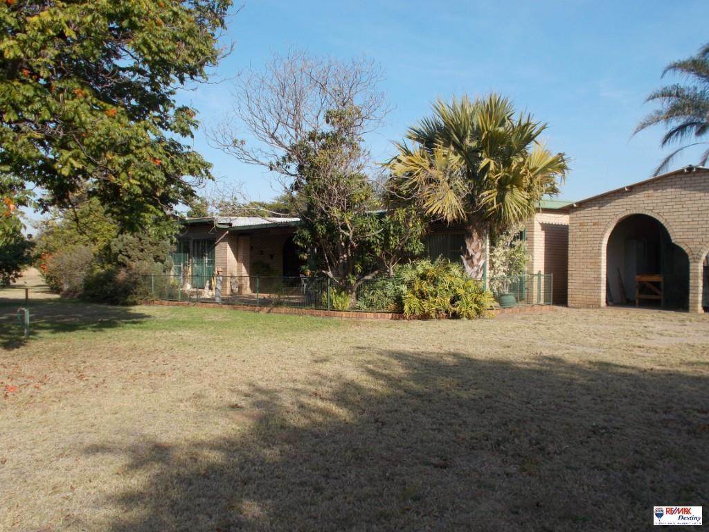 12.5 ha Farm in Strydfontein and surrounds photo number 19