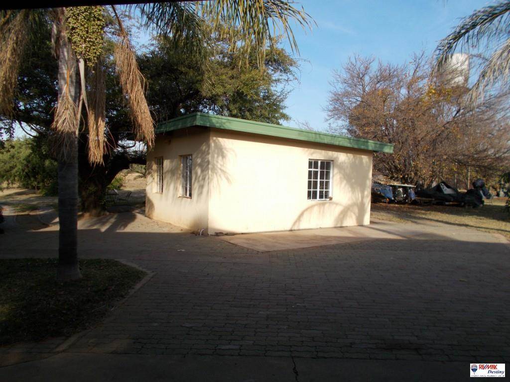 12.5 ha Farm in Strydfontein and surrounds photo number 17