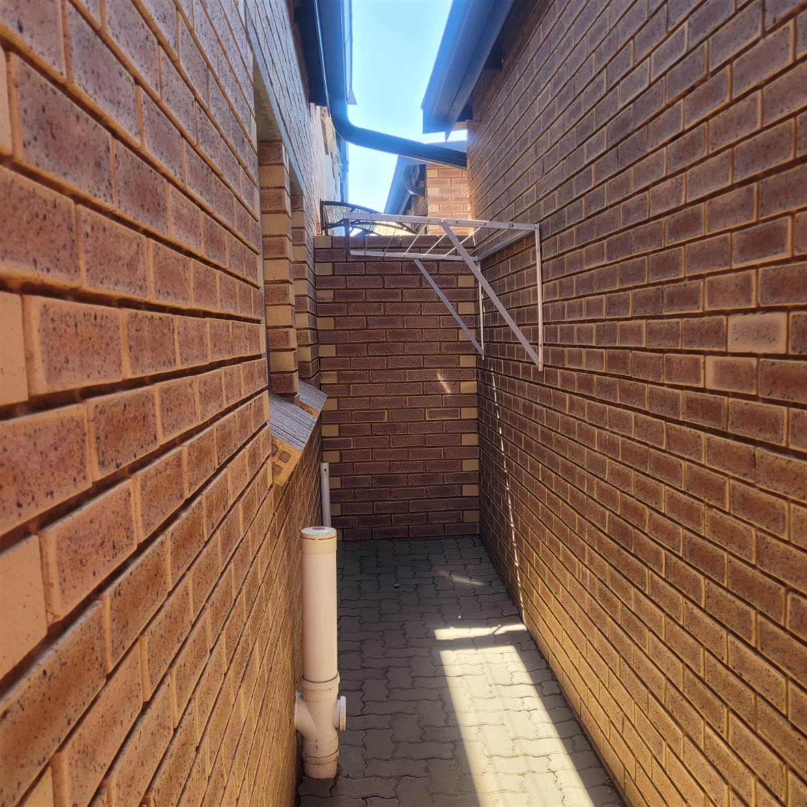 3 Bed Townhouse in Glen Marais photo number 14