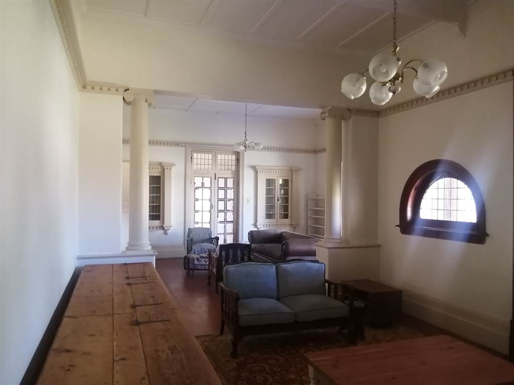 4 Bed House in Graaff Reinet photo number 21